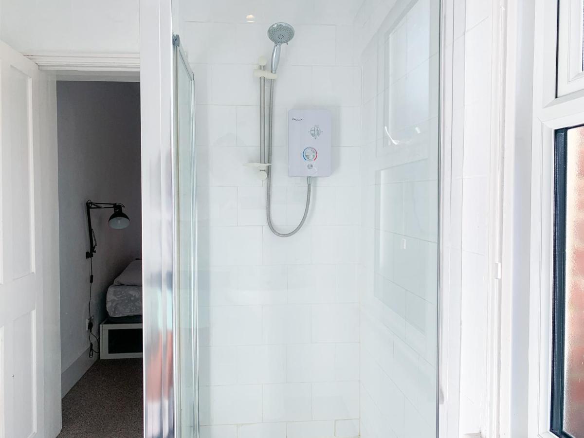 Love Lane - Cosy & Modern City Centre Guest Suite كانتربيري المظهر الخارجي الصورة